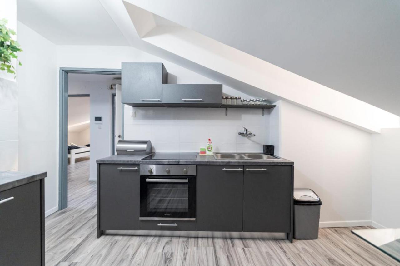 City Center Mayess Aparment Zadar Bagian luar foto